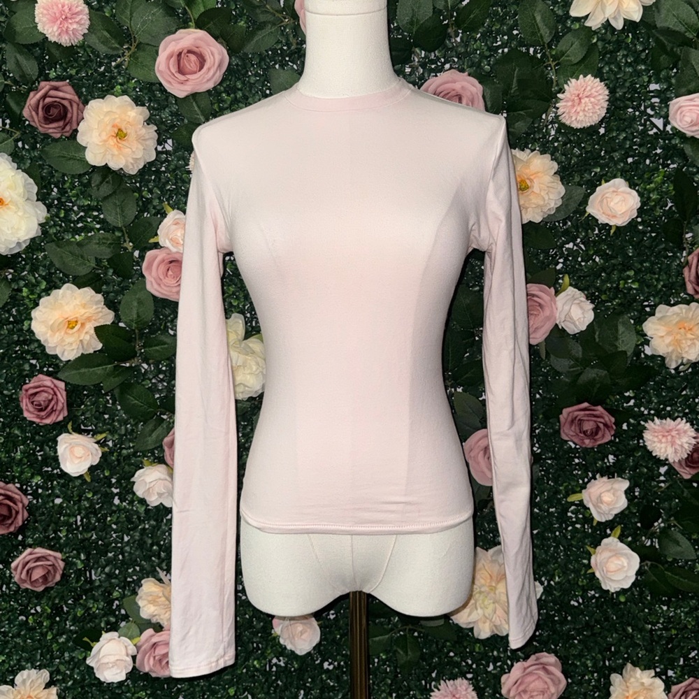 SKIMS Cotton Jersey Long Sleeve Tee in Cherry Blossom - Picture 2 of 6